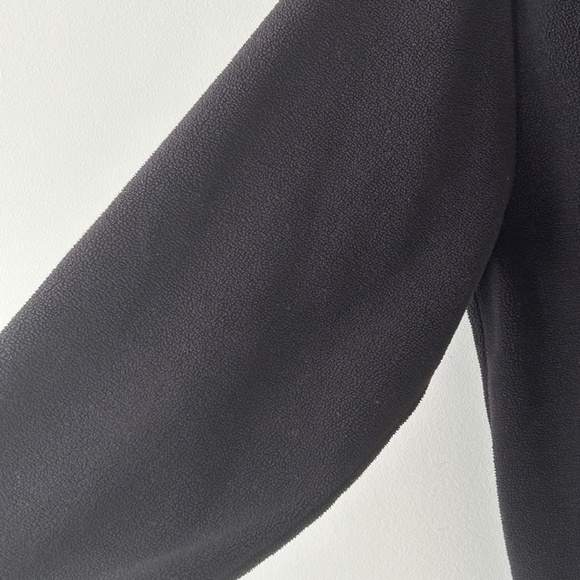 Vanity Fair Black Fleece Crewneck Top - Picture 13 of 15